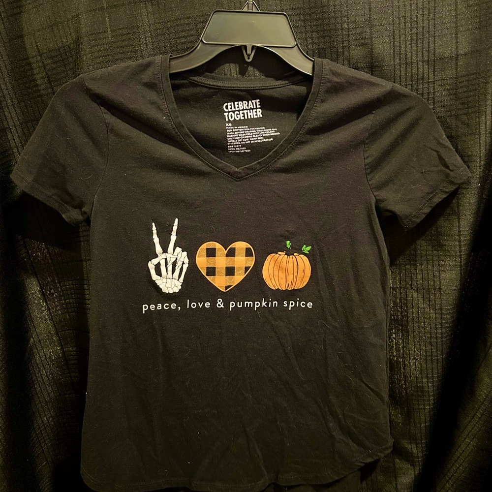 Halloween Themed Tshirt. Size XSmall. No stains, rips or snags.